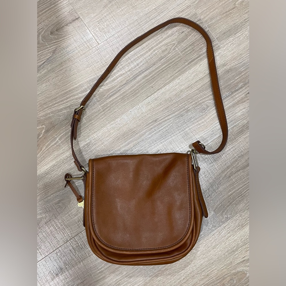 Leather Fossil crossbody tan NWOT